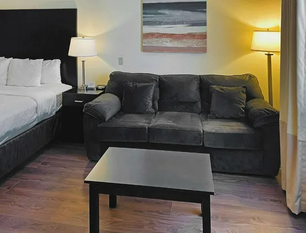 Clarion Hotel & Conference Center Toms River hotel detail image 4