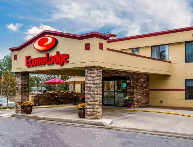 Econo Lodge Mayo Clinic Area hotel detail image 1