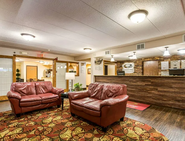 Econo Lodge Mayo Clinic Area hotel detail image 3