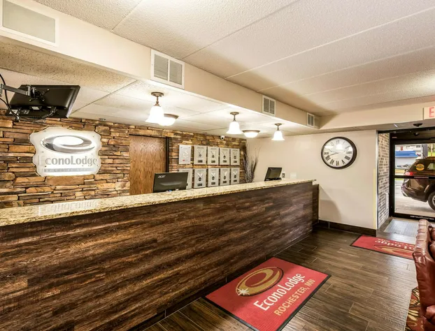 Econo Lodge Mayo Clinic Area hotel detail image 4