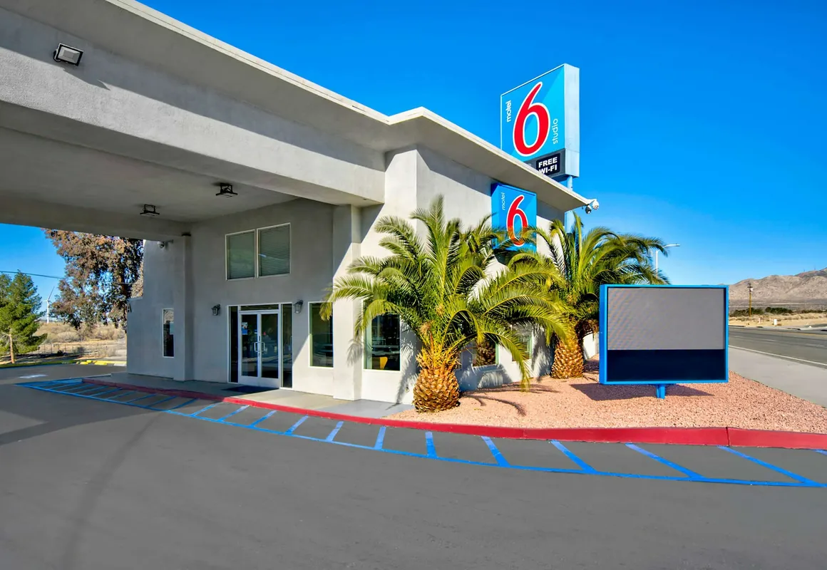 Motel 6 Victorville - Desert Express hotel hero