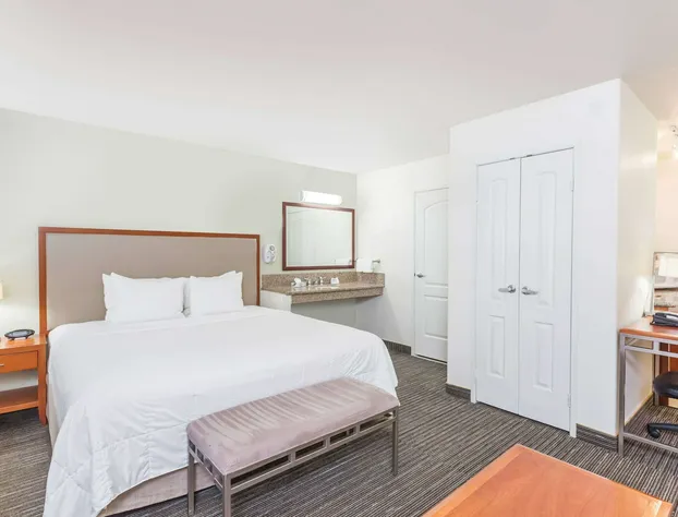 Hawthorn Suites by Wyndham Victorville hotel detail image 3