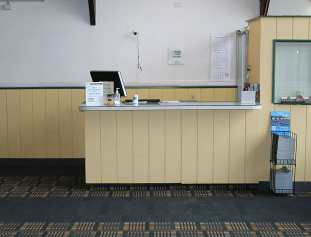 Red Carpet Inn North East hotel detail image 2