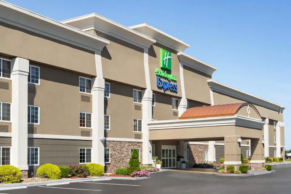 Holiday Inn Express Bowling Green by IHG hotel hero