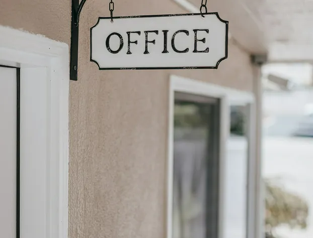 Sea Air Inn & Suites - Downtown - Restaurant Row hotel detail image 1