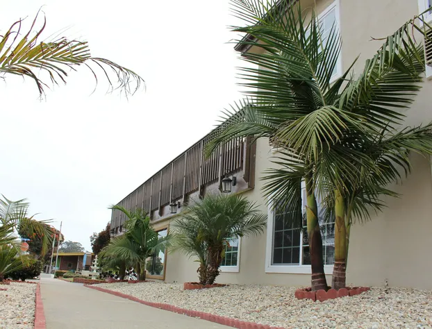 Sea Air Inn & Suites - Downtown - Restaurant Row hotel detail image 4