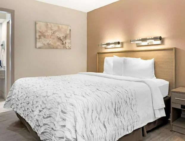 Red Roof Inn Bowling Green hotel detail image 4