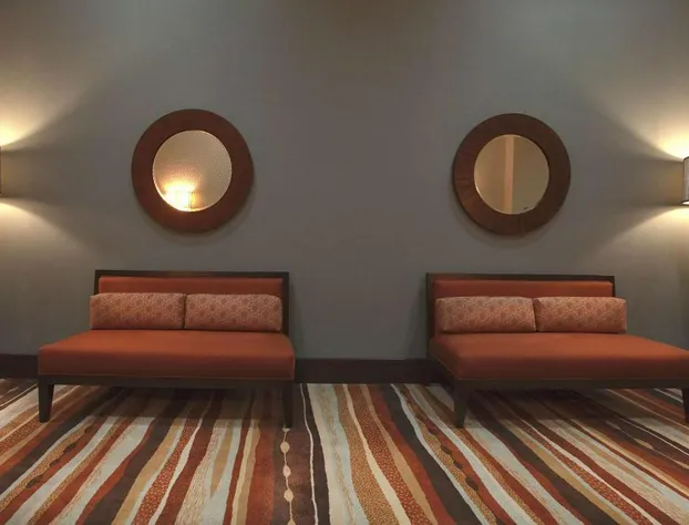 Embassy Suites Palmdale hotel detail image 4