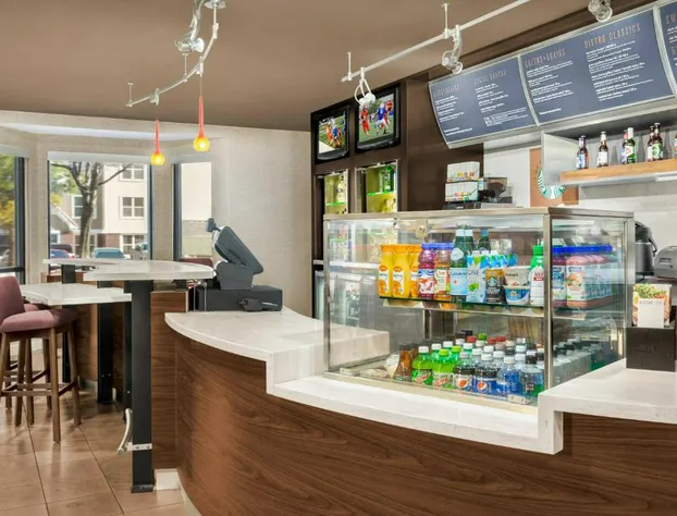 Courtyard by Marriott Palmdale hotel detail image 4