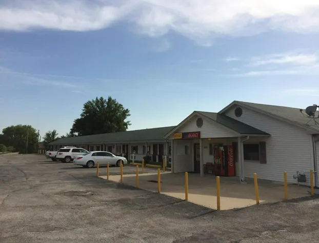 Super 7 Motel Sedalia hotel detail image 3