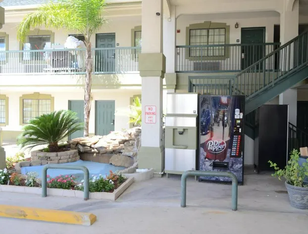 Scottish Inns & Suites at NRG Park hotel detail image 1