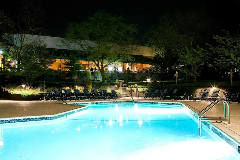 Hilton Woodcliff Lake hotel hero