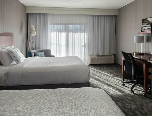 Courtyard by Marriott Mahwah hotel detail image 4