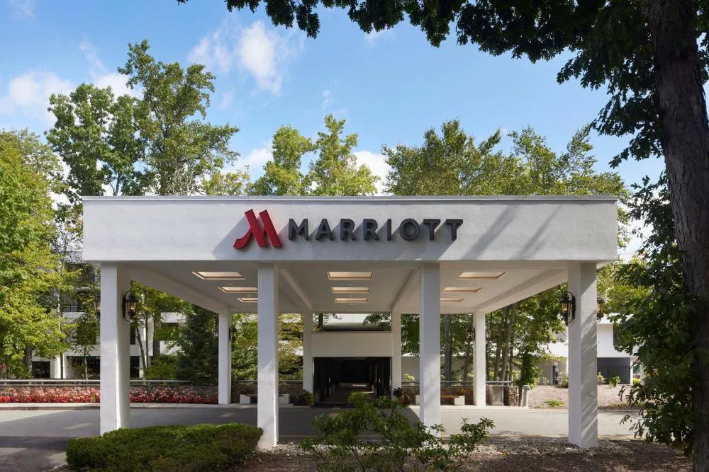 Marriott Park Ridge hotel hero