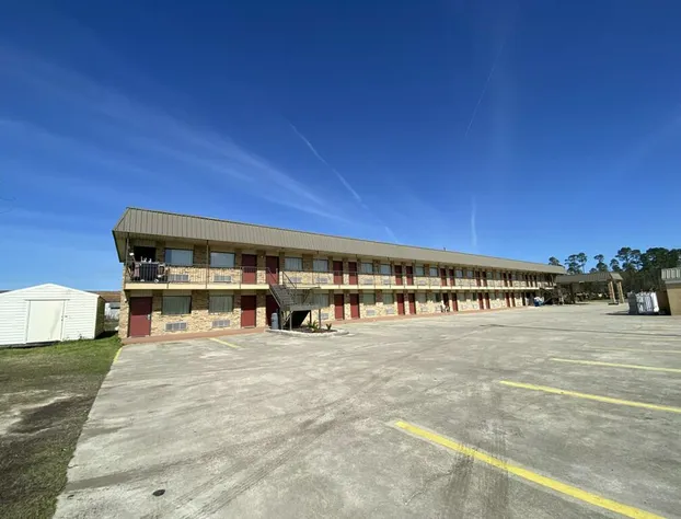 Budget Host Inn Baxley hotel detail image 1