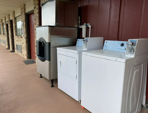 Budget Host Inn Baxley hotel detail image 3