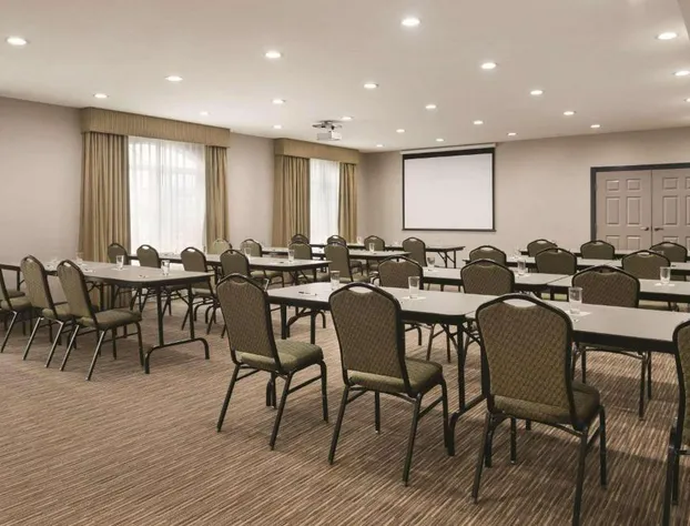 Country Inn & Suites by Radisson, Michigan City, IN hotel detail image 4
