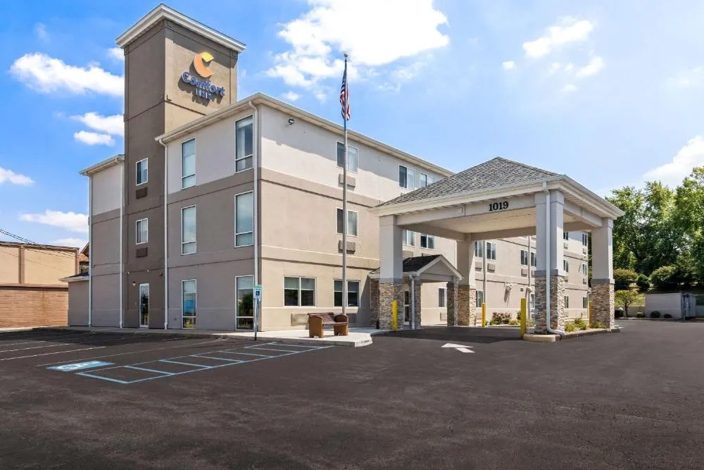 Comfort Inn Schereville hotel hero