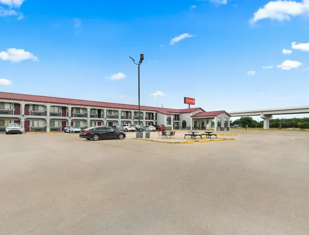 Econo Lodge Belton hotel detail image 1