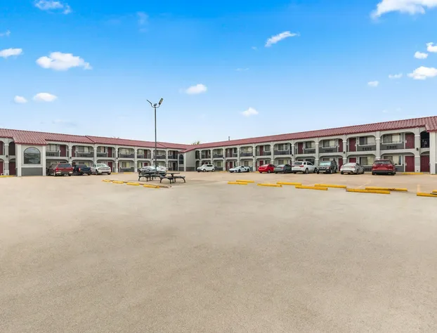 Econo Lodge Belton hotel detail image 4