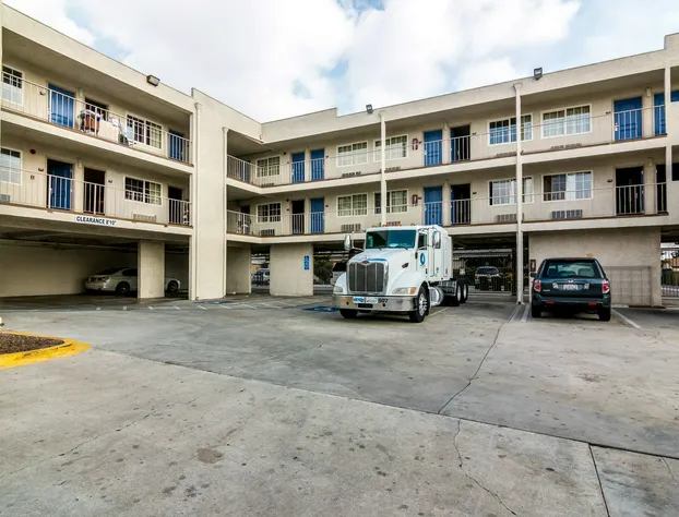 Motel 6 Bell Gardens, CA - Los Angeles hotel detail image 1