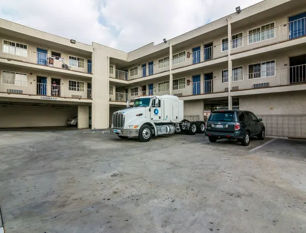 Motel 6 Bell Gardens, CA - Los Angeles hotel detail image 2