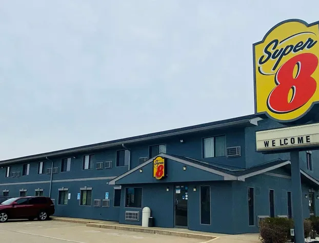 Super 8 by Wyndham Michigan City hotel detail image 1