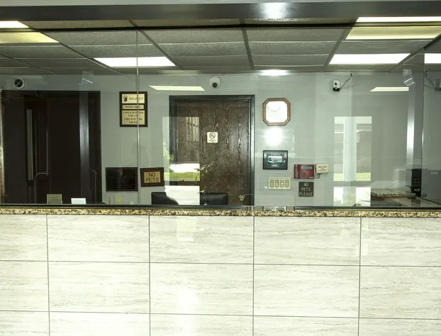 Super 8 by Wyndham Michigan City hotel detail image 2