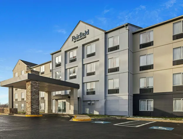 Fairfield Inn & Suites by Marriott Chicago Southeast/Hammond hotel detail image 1