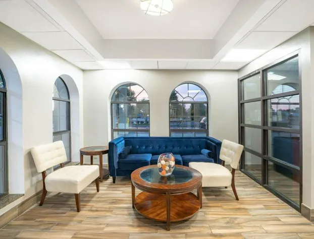 Super 8 by Wyndham Murfreesboro hotel detail image 3