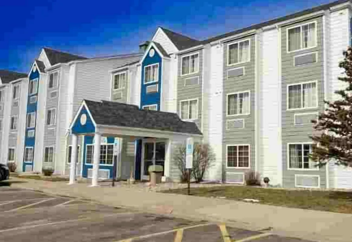 Microtel Inn & Suites by Wyndham Sioux Falls hotel hero