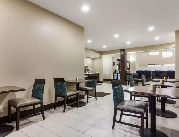 Comfort Suites Sioux Falls Mall District hotel detail image 3