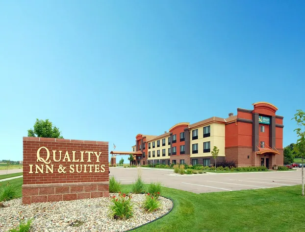 Clarion Pointe Sioux Falls Airport hotel detail image 1