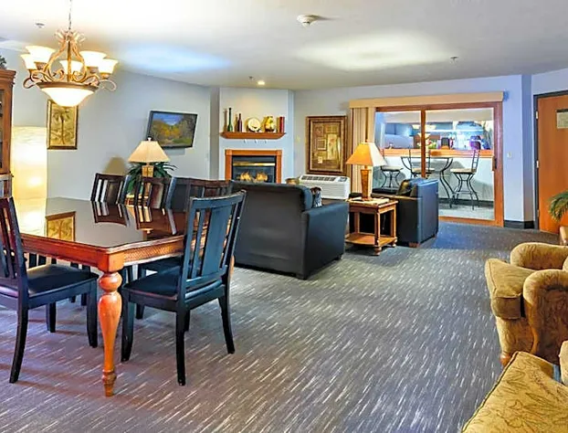 Ramada by Wyndham Sioux Falls Airport-Waterpark & Event Ctr hotel detail image 3