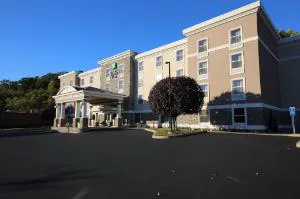 Holiday Inn Express Hotel & Suites Danbury - I-84 by IHG hotel hero