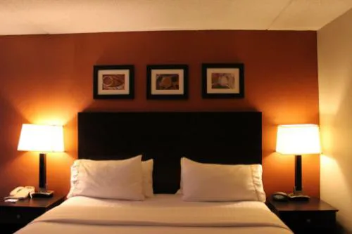 Holiday Inn Express Hotel & Suites Danbury - I-84 by IHG hotel detail image 1