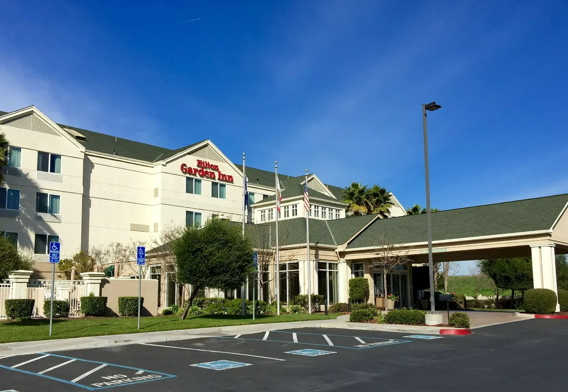 Hilton Garden Inn Gilroy hotel hero