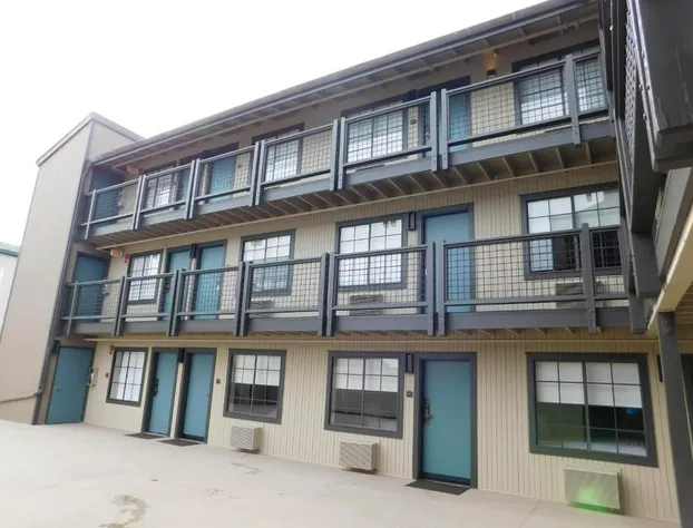 Wave Street Inn hotel detail image 3