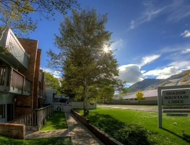 Shadow Mountain Lodge hotel detail image 1