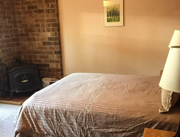 Shadow Mountain Lodge hotel detail image 4