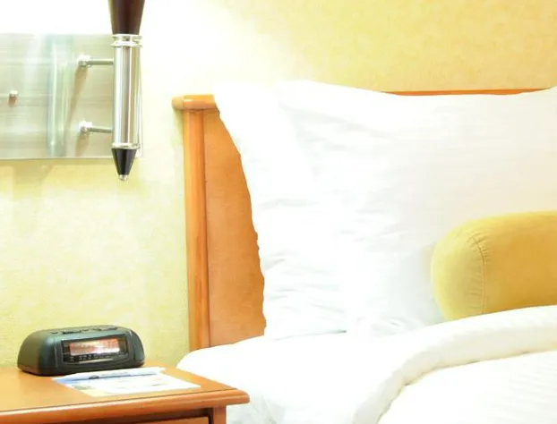 Seven Oaks Hotel Regina hotel detail image 4