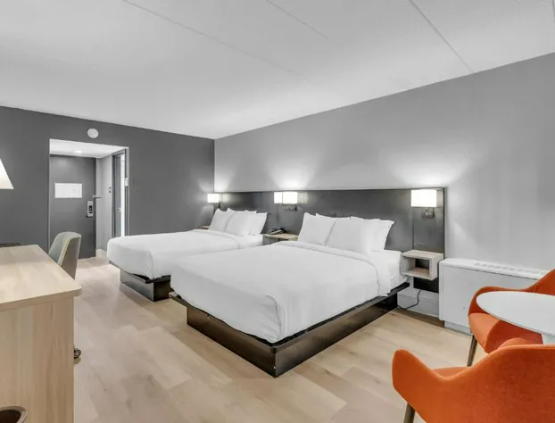 Seven Oaks Hotel Regina hotel detail image 3