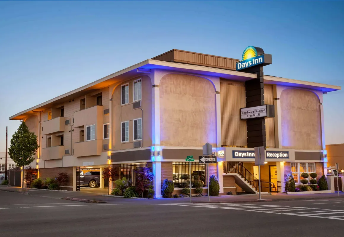Days Inn by Wyndham Eureka CA hotel hero