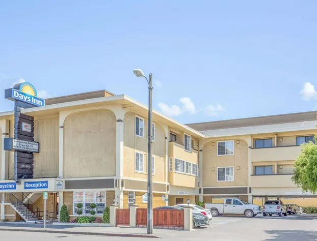 Days Inn by Wyndham Eureka CA hotel detail image 1