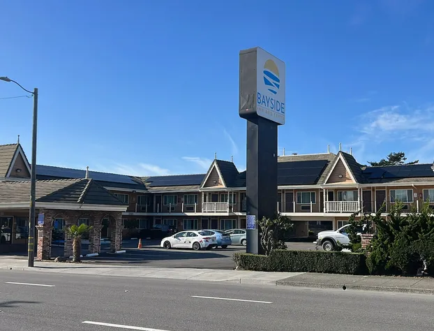 Ramada Bayside Inn & Suites Eureka hotel detail image 1