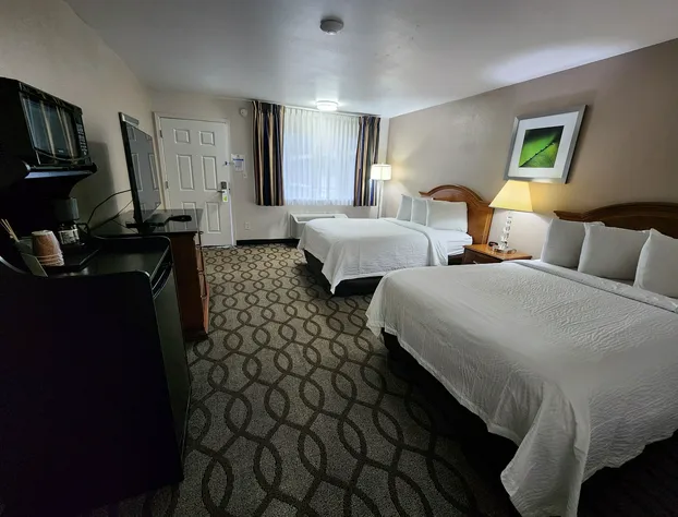 Ramada Bayside Inn & Suites Eureka hotel detail image 4