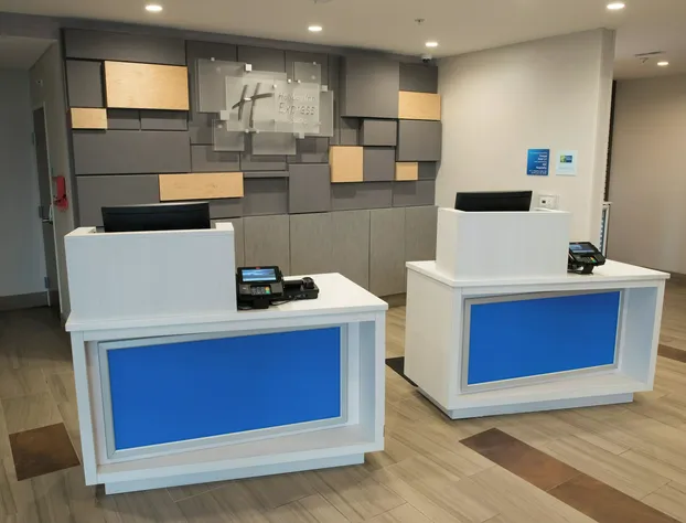 Holiday Inn Express Hotel & Suites East Lansing by IHG hotel detail image 1