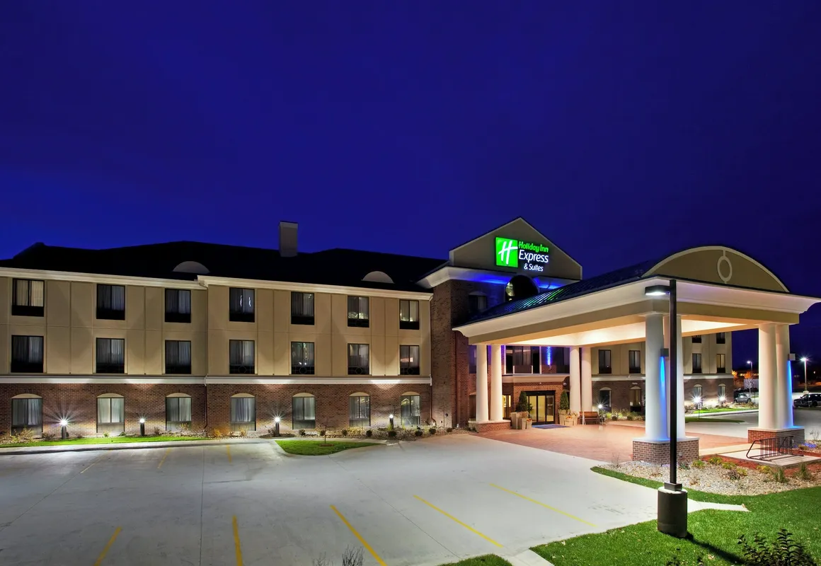 Holiday Inn Express Hotel & Suites East Lansing by IHG hotel hero