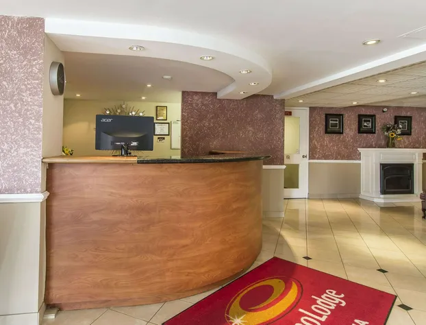 Econo Lodge Orillia hotel detail image 3