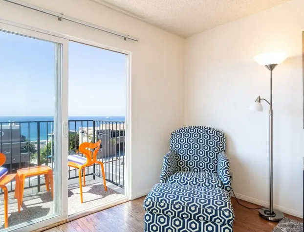 Sea View Inn at the Beach hotel detail image 1